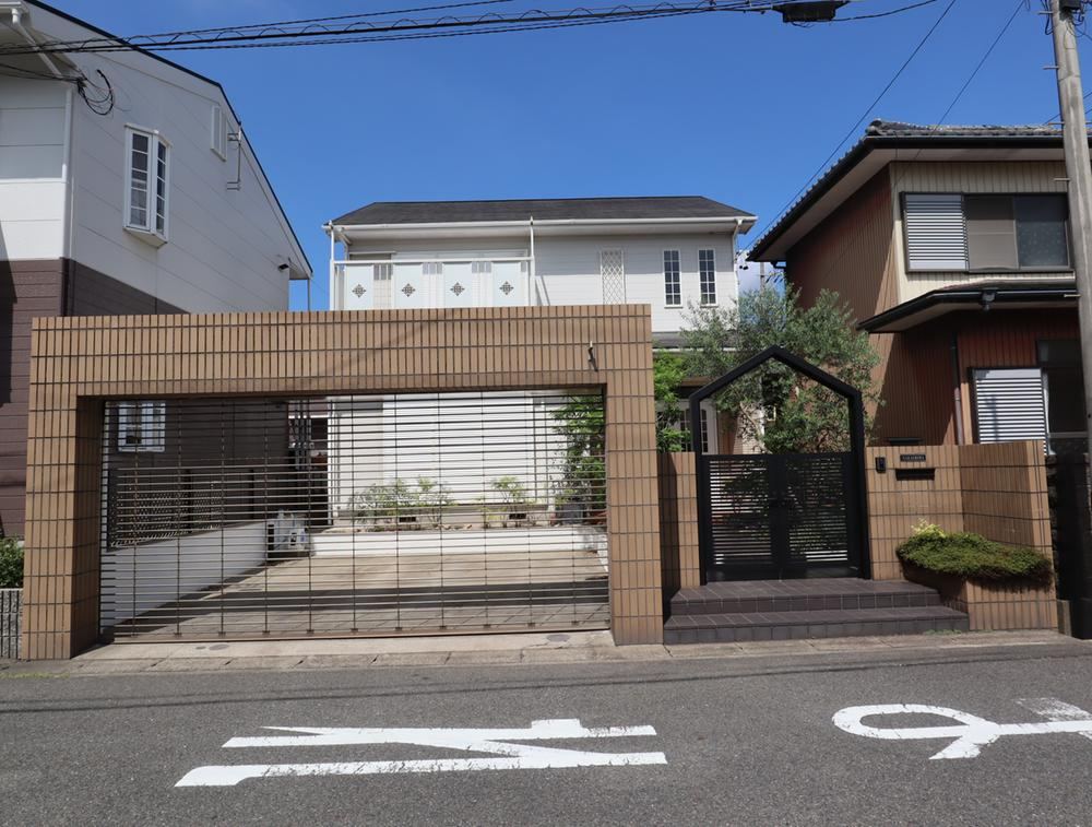 Spacious 4LDK Home with Renovated Interiors in Nagoya - Photo 1