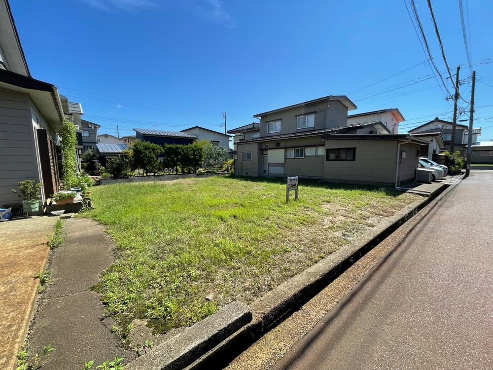 180 m² land in Joetsu, Niigata - Photo 1