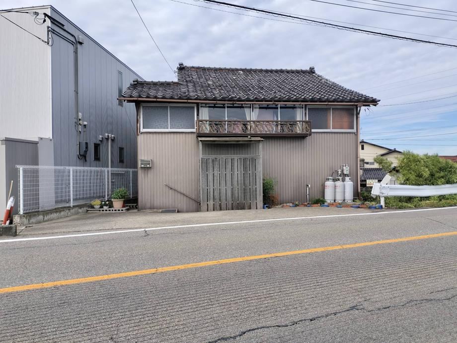 202 m² land in Kanazawa, Ishikawa - Photo 1