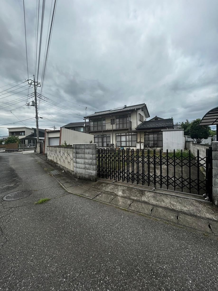 367 m² land in Takasaki, Gunma - Photo 1