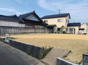 plot of land in Hakui District