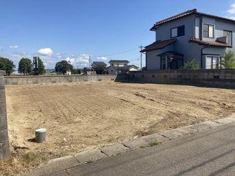 plot of land in Hakui District