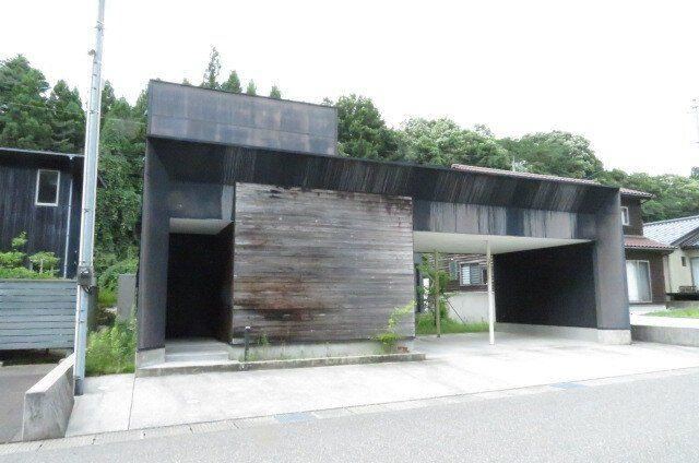 Spacious 5LDK Detached House in Nishiyamadai - Photo 1