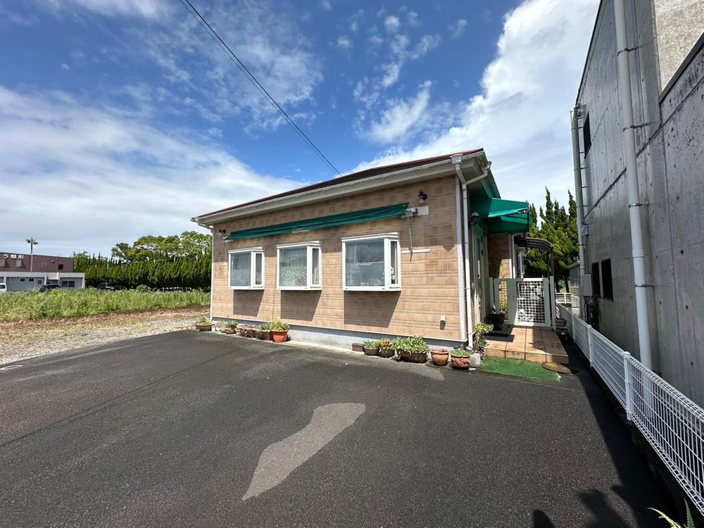 Prominent 3LDK+S House on North Gongen Street - Photo 1