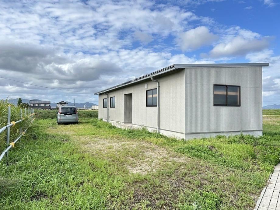 Warehouse with Lake Views in Hikawa Town - Photo 1