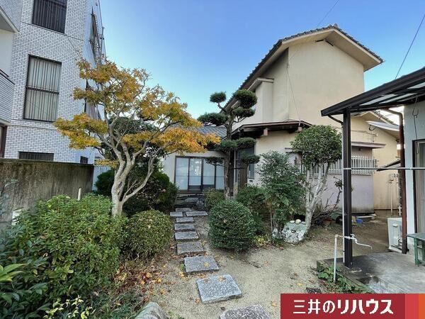 Charming 4LDK House in Takamiya, Fukuoka - Photo 1