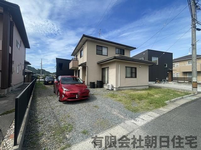 Charming 5LDK House in Shiotegaka - Photo 1