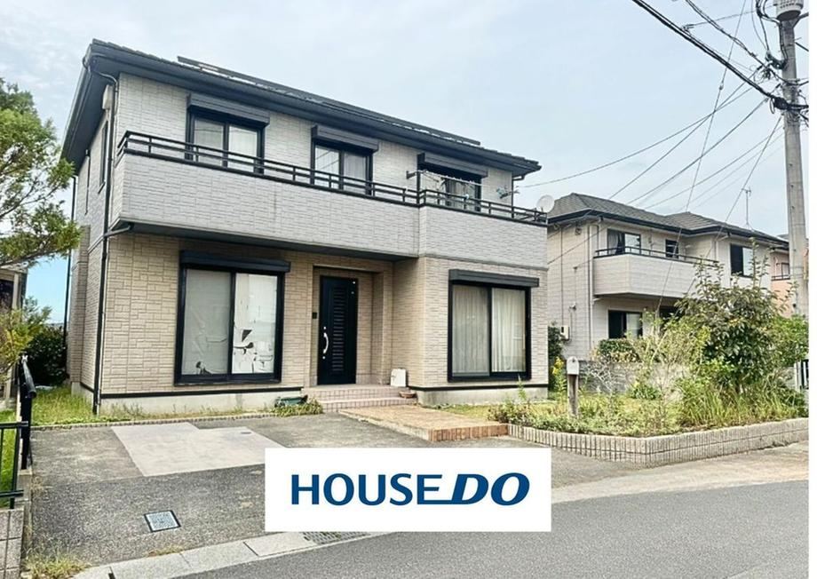 Eco-Friendly 4LDK House with Solar Panels in Ube - Photo 1