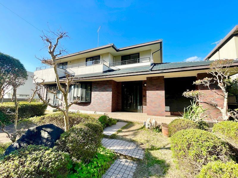 Spacious 7DK House in Imabari - Photo 1