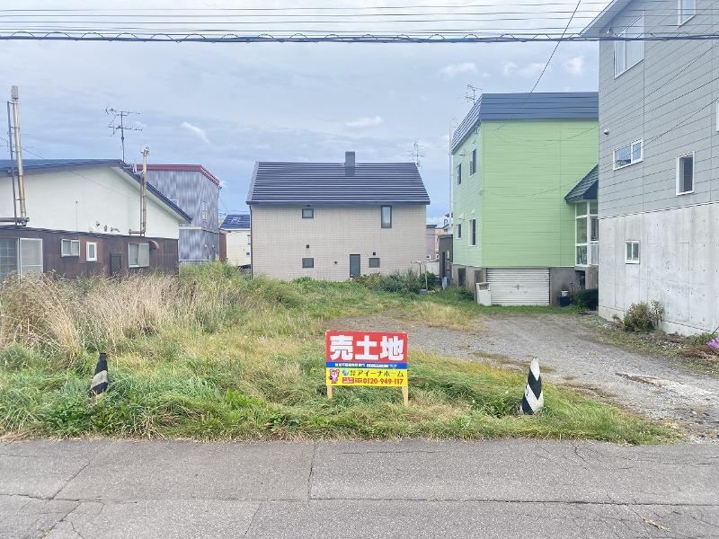 Spacious Land Near Route 5 in Hakodate - Photo 1