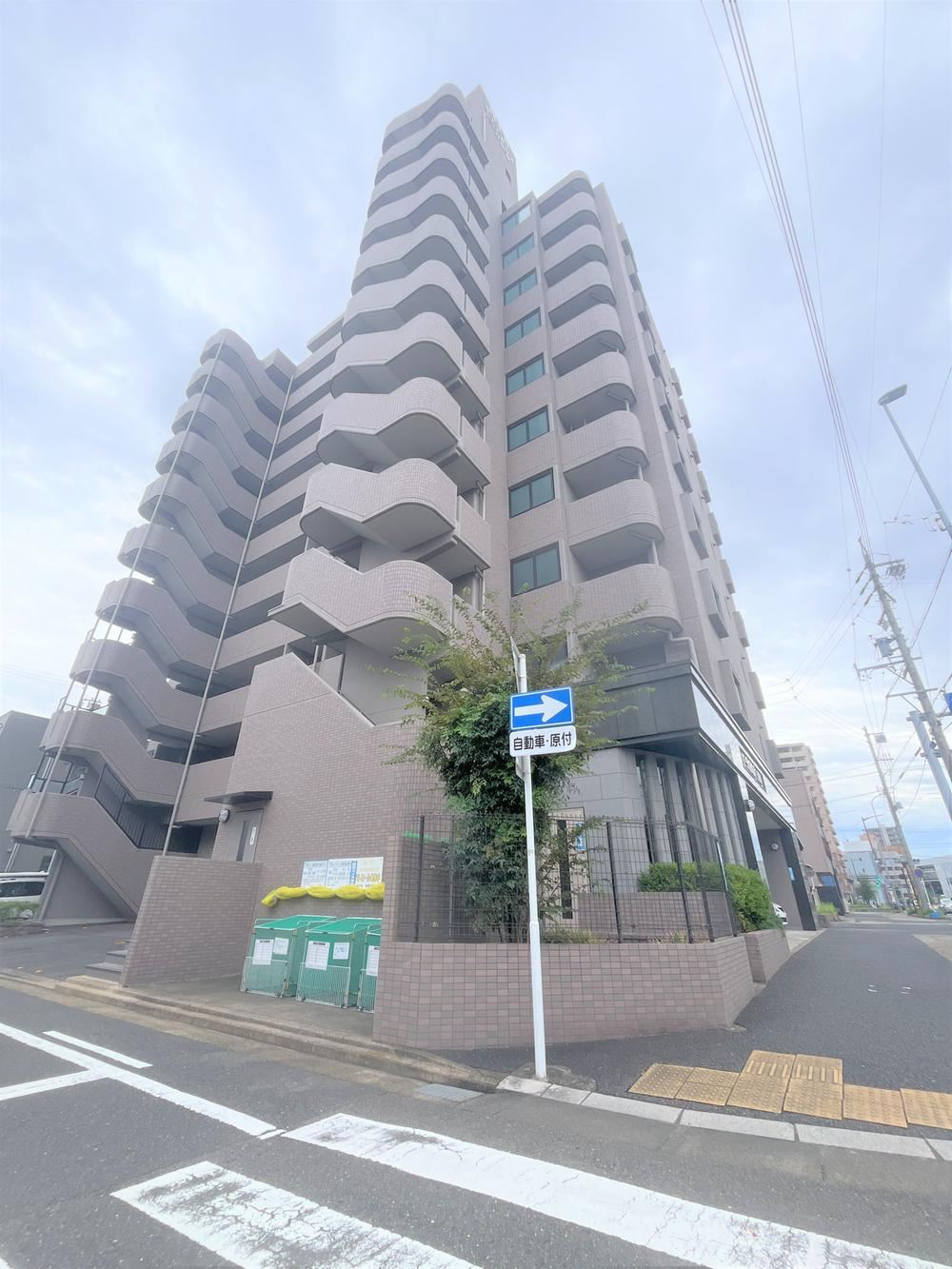 4LDK apartment in Ichinomiya, Aichi - Photo 1