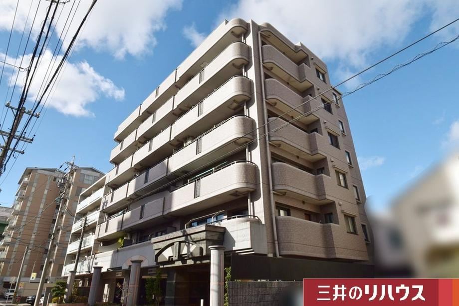 4LDK apartment in Nishi Ward, Nagoya, Aichi - Photo 1