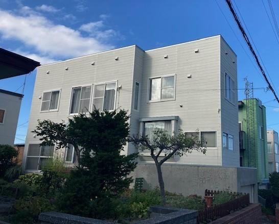 Antique-Style Detached House on Over 70 Tsubo Lot - Photo 1