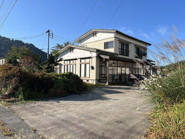 Affordable House in Yamauchi with Scenic Views - Photo 1