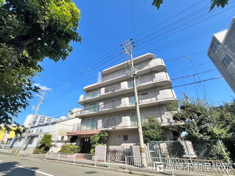 3LDK apartment in Amagasaki, Hyogo - Photo 1