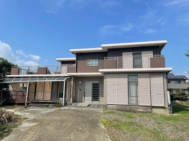 Spacious 6LDK+S House in Oki Town - Photo 1