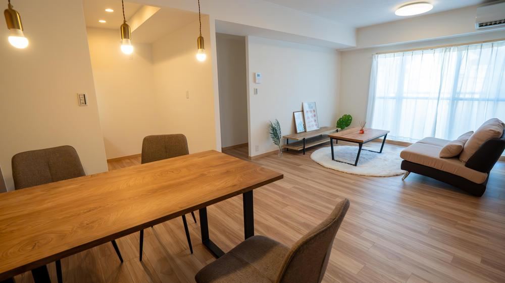 Renovated 3LDK Corner Apartment Near Kosaku Station - Photo 1