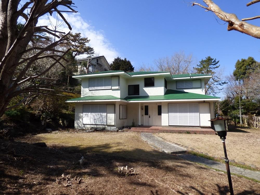 Large 4LDK House with Renovations in Ito - Photo 1