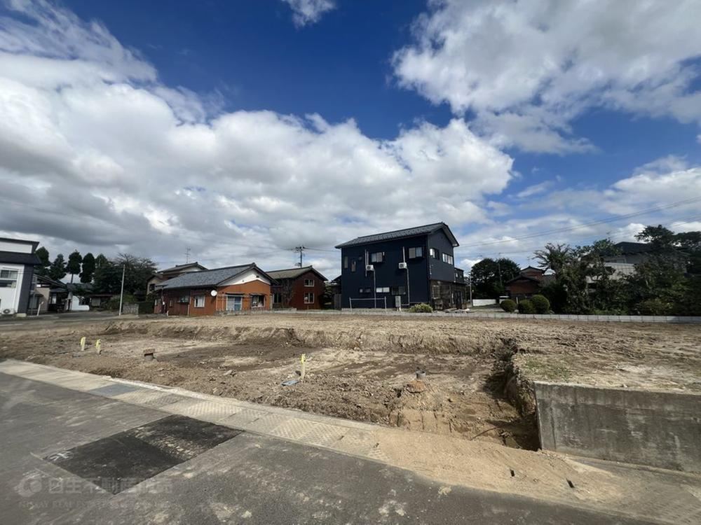 Land Within Walking Distance to Yui Elementary School - Photo 1