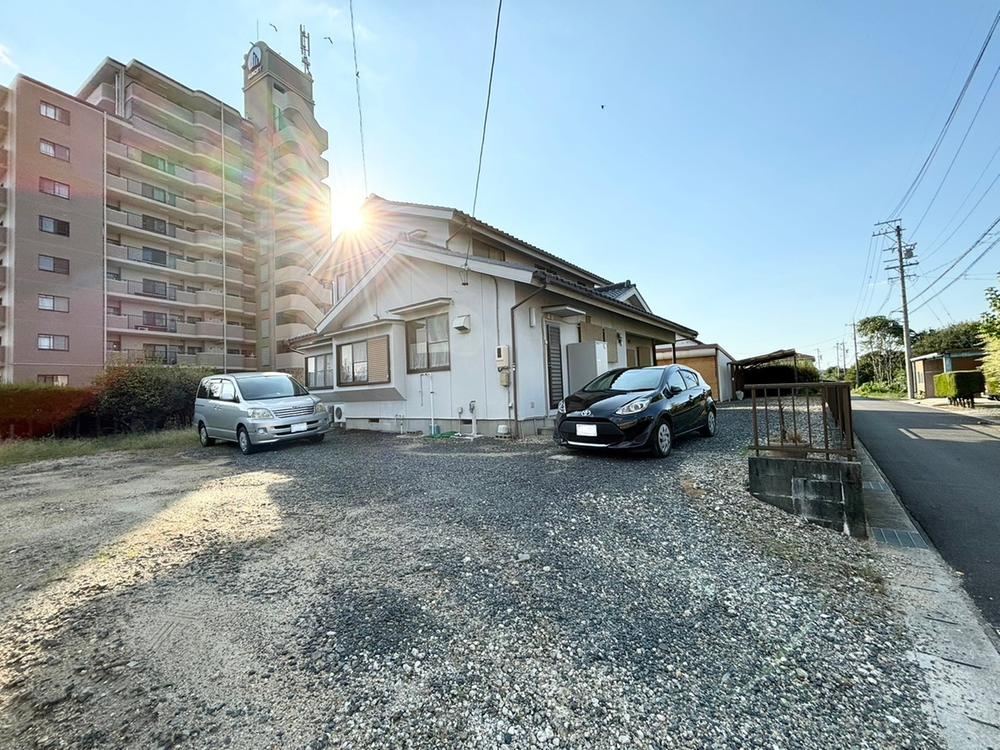 Spacious 6LDK+2S House in Sakae-cho - Photo 1