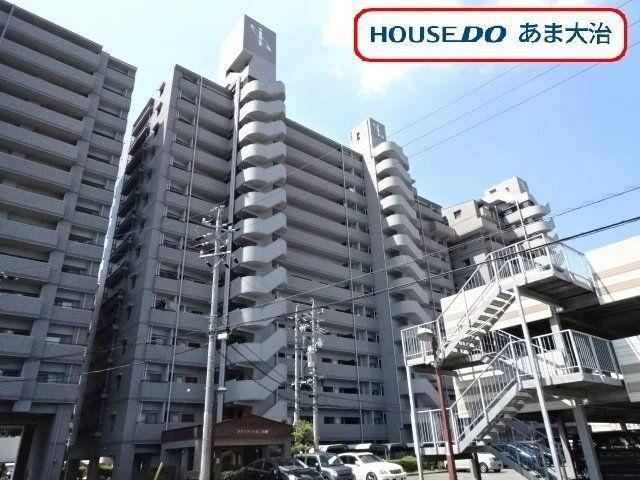 4LDK apartment in Oharu, Ama District, Aichi - Photo 1