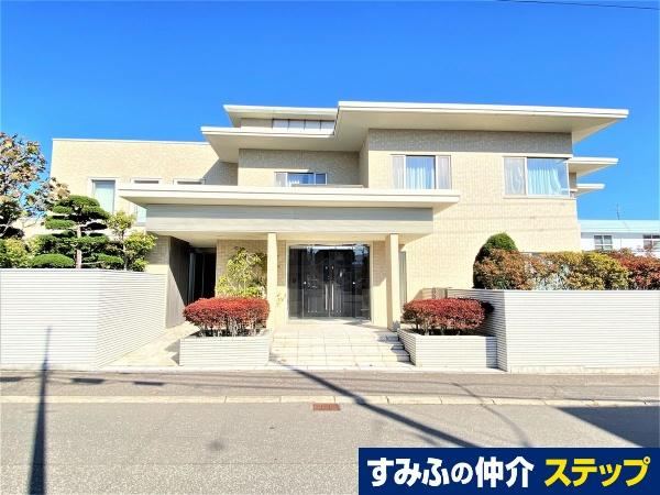 7LDK+2S house in Nishi Ward, Sapporo, Hokkaido - Photo 1