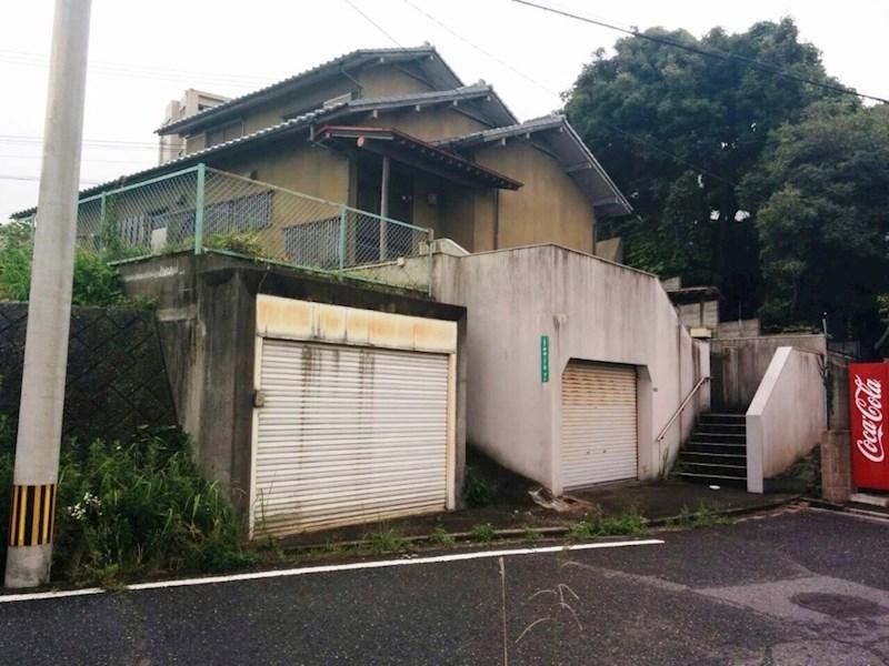 Spacious 6DK House with Large Lot in Kitakyushu - Photo 1