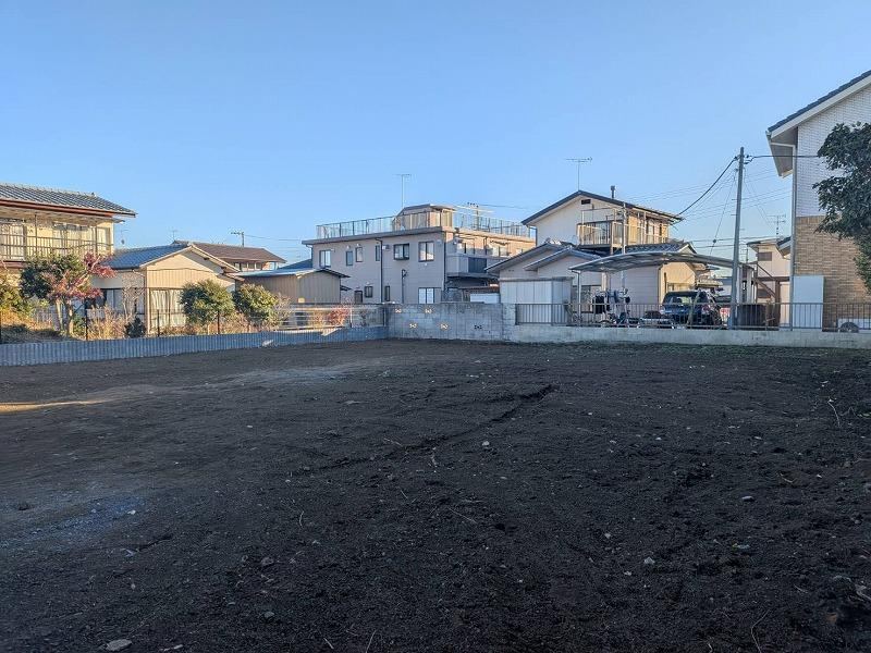 Spacious Land in Motoyoshida-cho with No Building Conditions - Photo 1