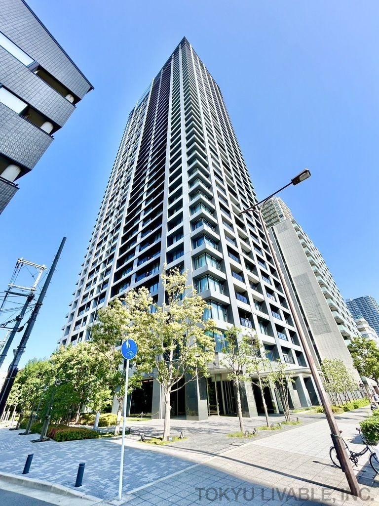 3LDK apartment in Kita Ward, Osaka - Photo 1