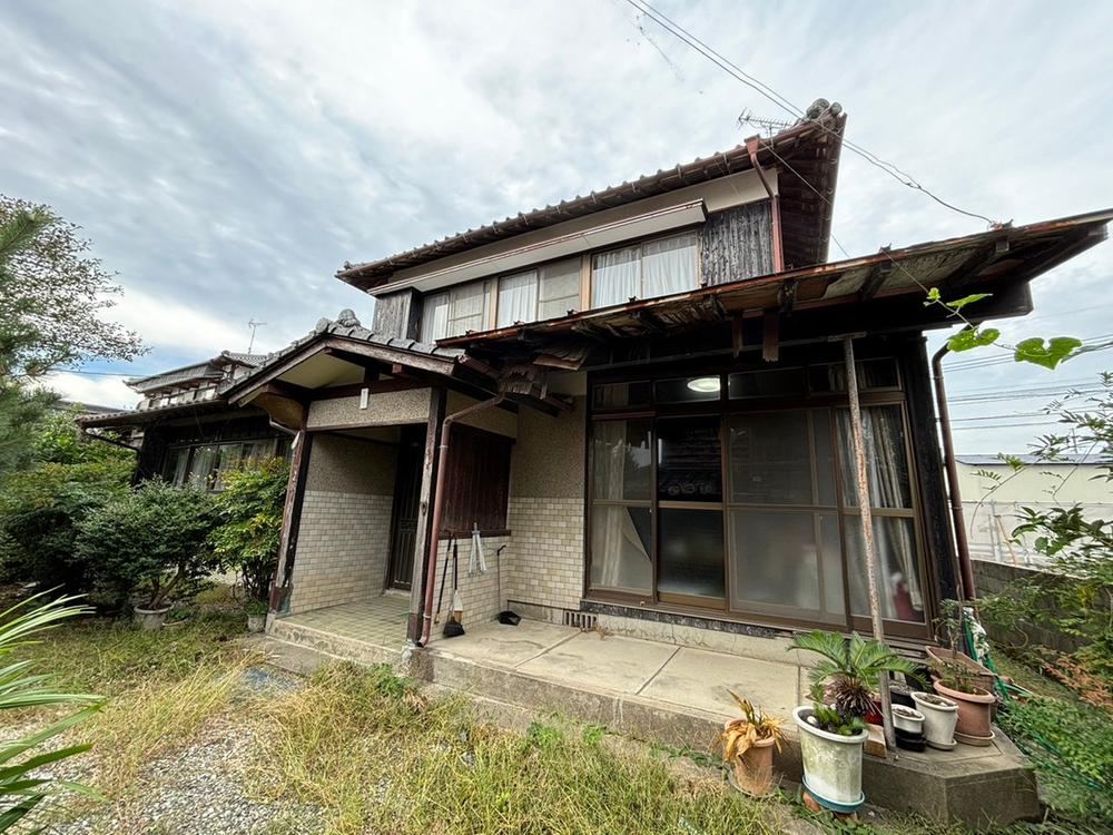 Spacious 7DK Home in Quiet Kanetachi District - Photo 1