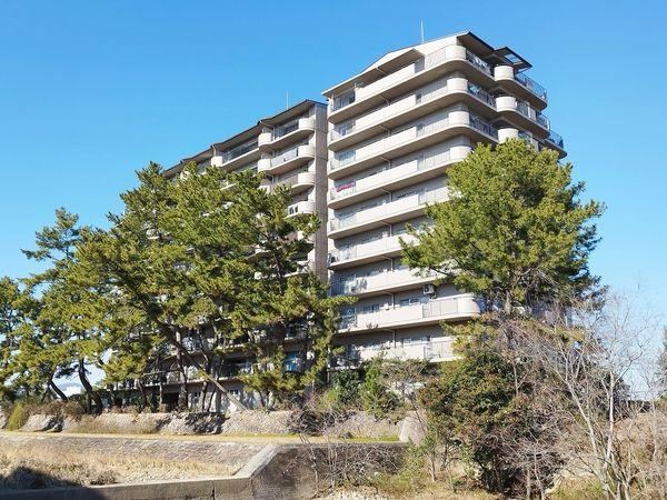 3LDK apartment in Nishinomiya, Hyogo - Photo 1