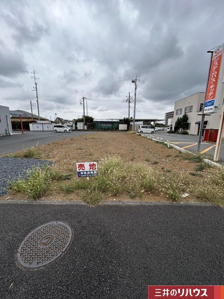 Flat Land with Easy Access to Ushiku Station - Photo 1