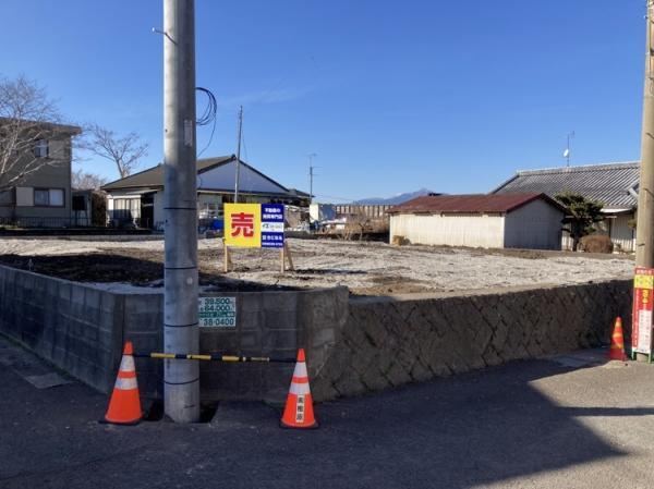 327 m² land in Miyakonojo, Miyazaki - Photo 1