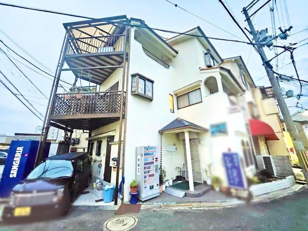 Spacious 5LDK Detached House in Sumoto-cho - Photo 1