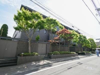 Elegant 2LDK+S Apartment in Ikedayama, Tokyo - Photo 1