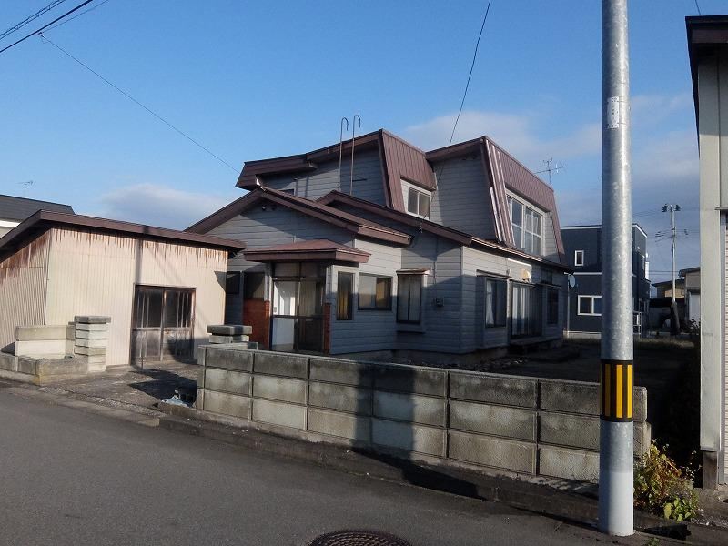 Quiet Residential Land Over 100 Tsubo in Hirosaki - Photo 1