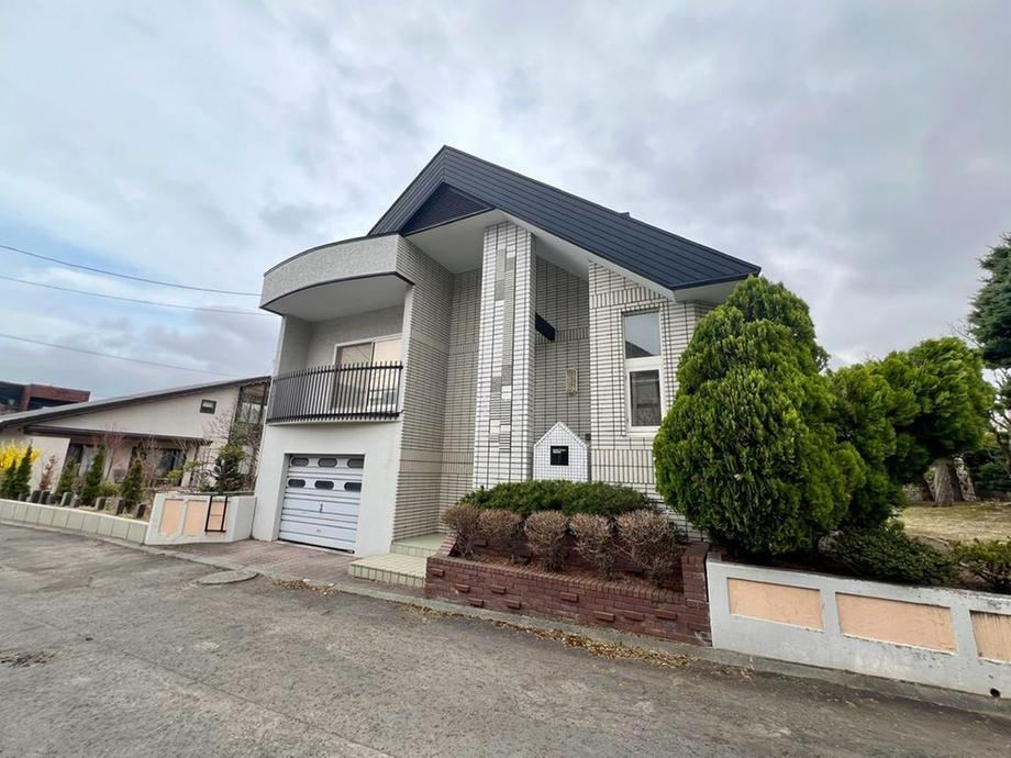 327 m² land in Chuo Ward, Sapporo, Hokkaido - Photo 1