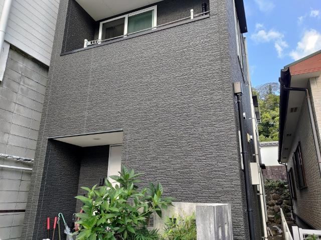Charming 2LDK House Near Suwa Shrine in Nagasaki - Photo 1