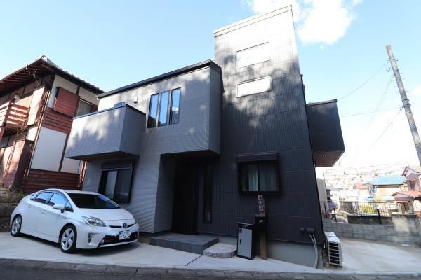 Custom-Built Home in Higashi-Yurigaoka - Photo 1
