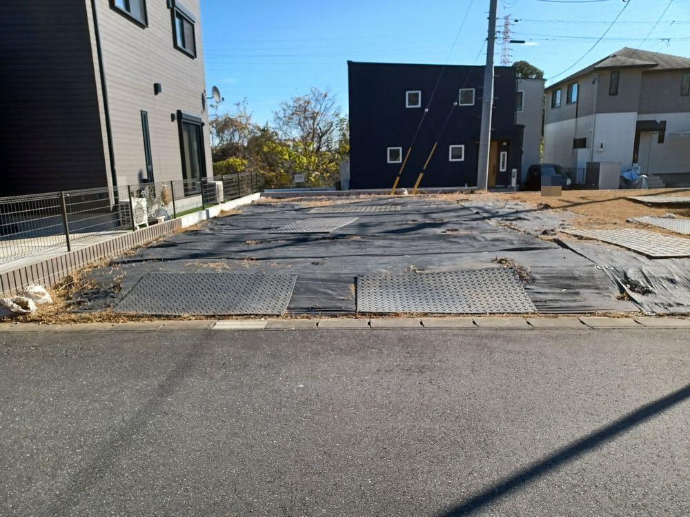 Land in Matsugaoka Town, Chiba - Photo 1