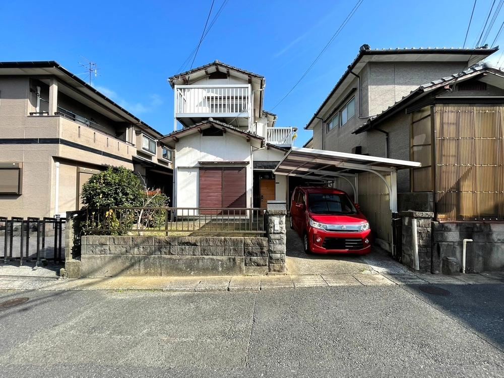 Comfortable 3DK House with Garden in Moji - Photo 1