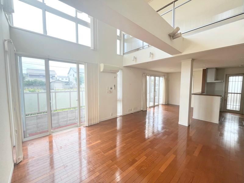 2LDK Home in Takasago with Parking - Photo 1