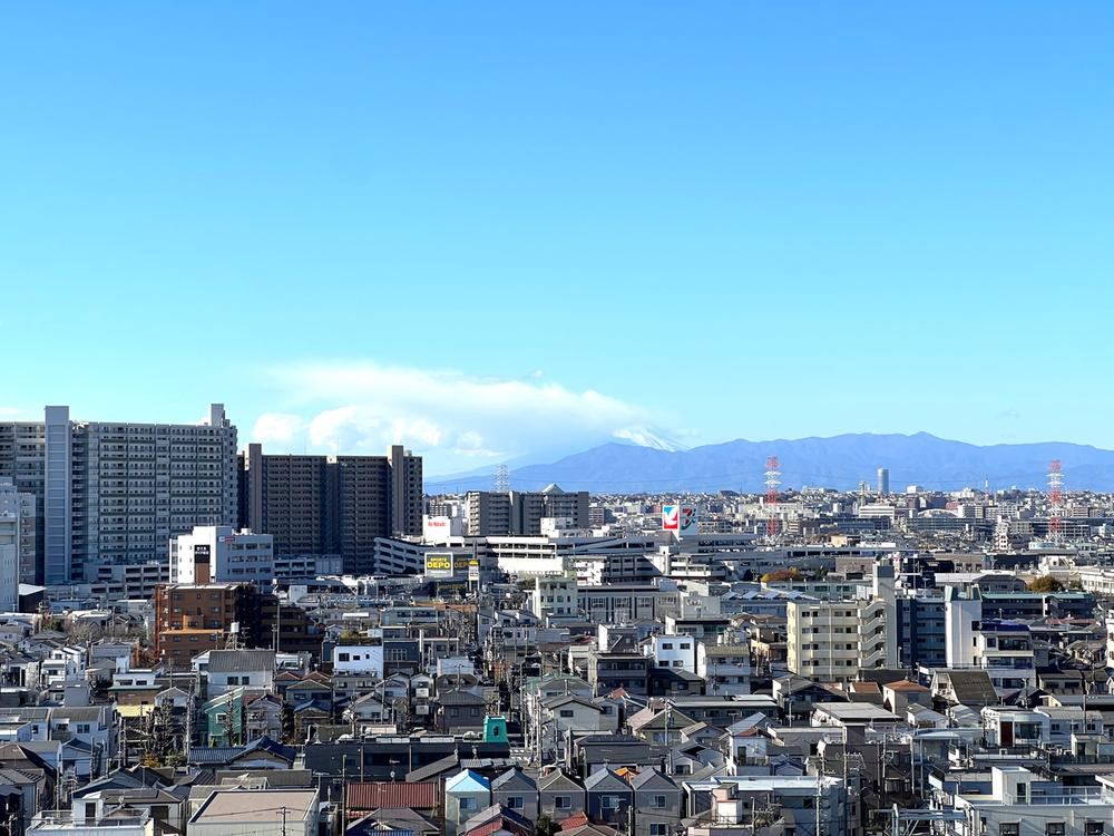 Top Floor 3LDK Apartment with Great Views in Kawasaki - Photo 1