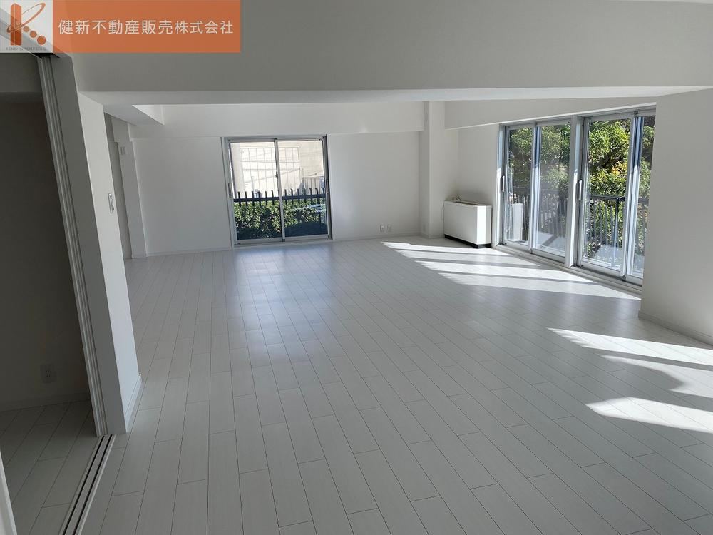 2LDK+S apartment in Ashiya, Hyogo - Photo 1