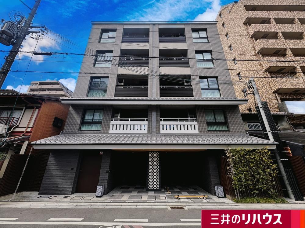 2LDK apartment in Nakagyo Ward, Kyoto - Photo 1