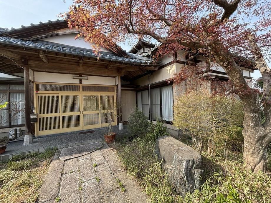 Grand 8DK House with Garden in Niigata City - Photo 1