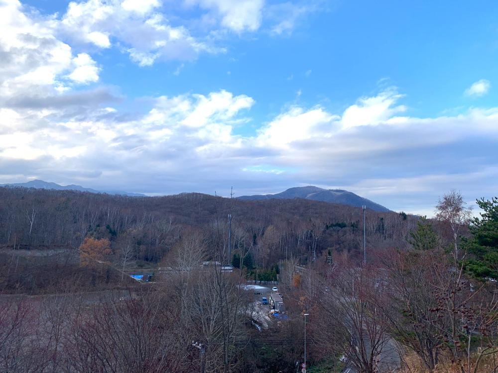 4LDK Home with Storage and Scenic Views - Photo 1