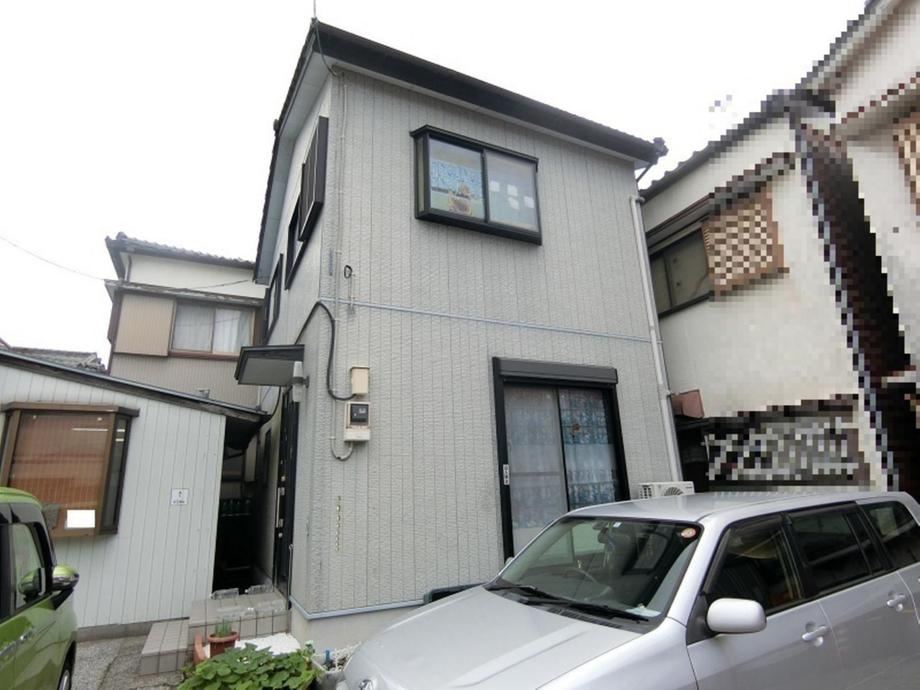Two-Building Property Ideal for Multi-Generational Living - Photo 1