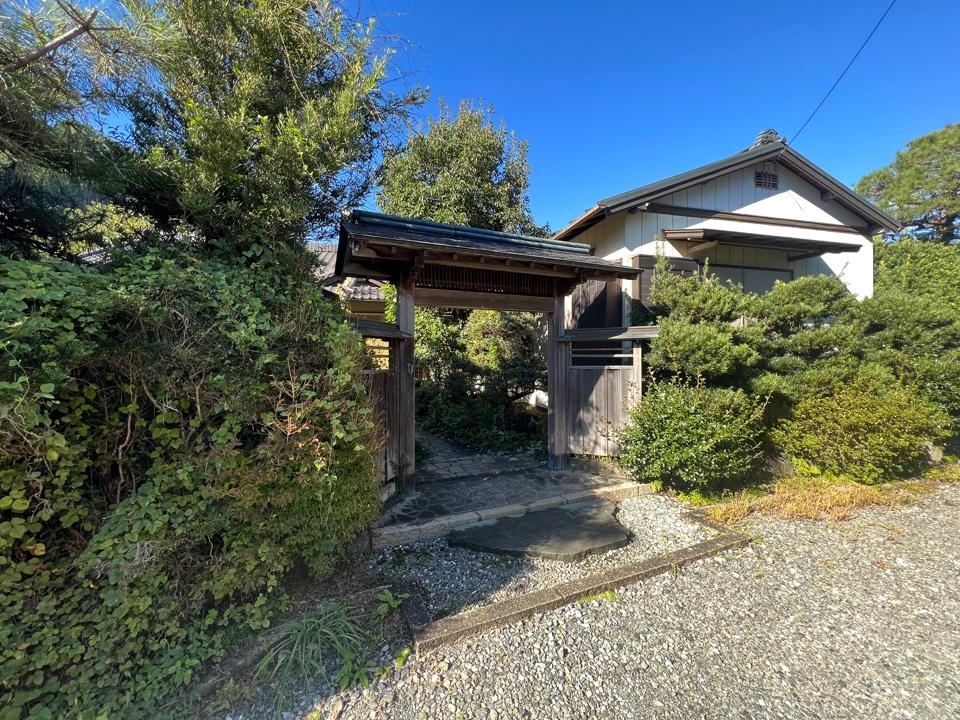 5LDK Detached House with Office in Haruno Town Kida - Photo 1