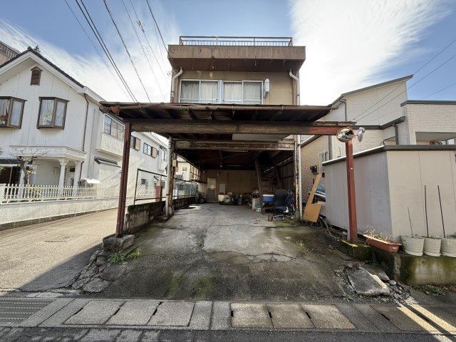 5DK house in Kofu, Yamanashi - Photo 1